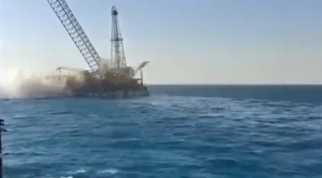 غرق حفار “آدم مارين 12” في منطقة جبل الزيت برأس غارب.. تفاصيل الحادث المأساوي وآخر المستجدات
