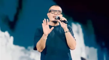 عمرو دياب يقدّم عرضاً موسيقياً في الساحل الشمالي يوم بعد غد.