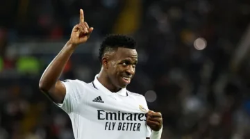 قرار مفاجئ حول تمديد عقد فينيسيوس مع ريال مدريد