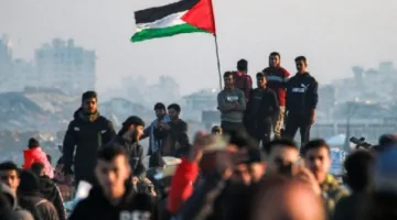 حماس تعلن استلام اقتراحات من الوسطاء للتوصل إلى اتفاق ينهي الحرب ويسمح بانسحاب إسرائيل من غزة وتقديم المساعدة للفلسطينيين.