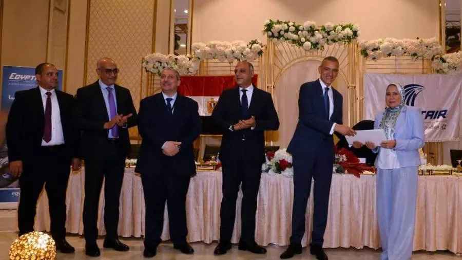 مصر للطيران تاحتفل ببعثة الحج بعد تحقيق نجاح موسم 1446هـ