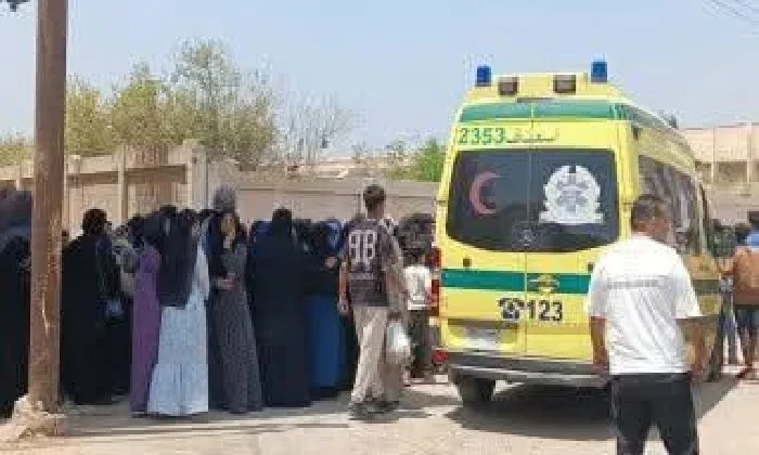 إصابة 7 أفراد جراء انهيار مفاجئ لمصنع قمح وجدار منزل في الفيوم إصابة 7 أفراد جراء انهيار مفاجئ لمصنع قمح وجدار منزل في الفيوم