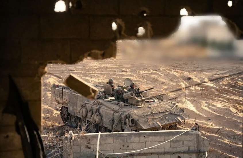 مقتل جندي إسرائيلي وإصابة ثلاثة آخرين بجروح خطرة خلال معارك في قطاع غزة مقتل جندي إسرائيلي وإصابة ثلاثة آخرين بجروح خطرة خلال معارك في قطاع غزة
