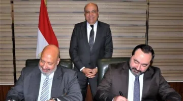 وزير الطيران يشارك في توقيع اتفاقيات تدريبية بين شركة “إير كايرو” والأكاديمية المصرية لعلوم الطيران وأكاديمية مصر للطيران للتدريب.