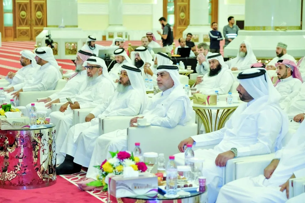 وزير الأوقاف يشارك في اختتام الموسم الثقافي وزير الأوقاف يشارك في اختتام الموسم الثقافي
