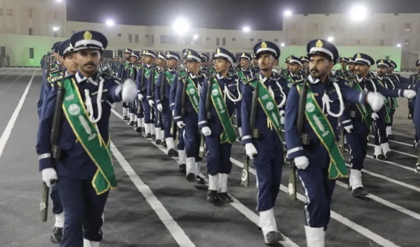 برعاية وزير الداخلية، مدير السجون يحضر حفل تخرج دورة الأساس الفردية في المنطقة الشرقية. برعاية وزير الداخلية، مدير السجون يحضر حفل تخرج دورة الأساس الفردية في المنطقة الشرقية.