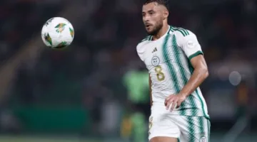 تحرير اللاعب الجزائري بلايلي بعد ساعات من اعتقاله في مطار باريس