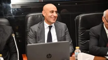 التعليم المجاني: حق دستوري لا يمكن مناقشته، وزير التعليم يتابع مناقشة تفاصيل تعديل قانون التعليم.
