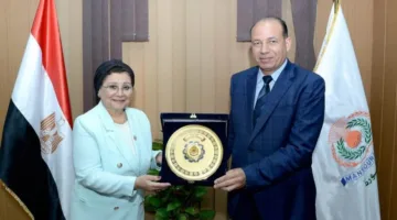 نائب وزير الصحة تستعرض سبل تعزيز التعاون مع جامعة المنصورة لتحقيق الخطة العاجلة للسكان والتنمية