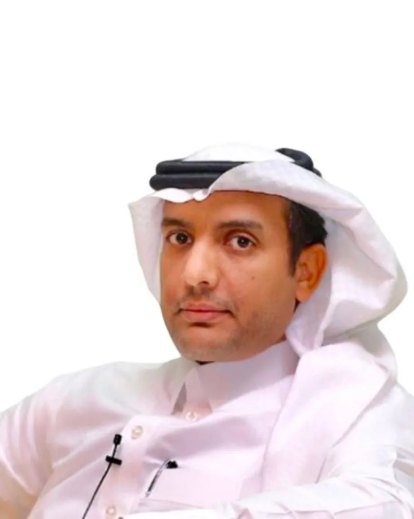 ترقية فقيهي إلى درجة بروفيسور في جامعة الملك سعود