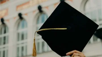 ما رأي الشريعة في تنظيم حفلات التخرج؟ د. نظير عياد يوضح ذلك