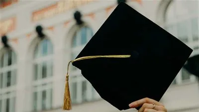 ما رأي الشريعة في تنظيم حفلات التخرج؟ د. نظير عياد يوضح ذلك