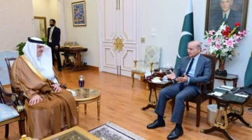 «شهباز» يُثني على مساعي المملكة في تحقيق اتفاق وقف إطلاق النار مع الهند