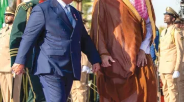 ولي العهد والرئيس الإندونيسي يتناولان العلاقات والأوضاع الإقليمية.