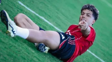 الأهلي يصر على الاحتفاظ بإمام عاشور ويرفض انتقاله نهائيًا
