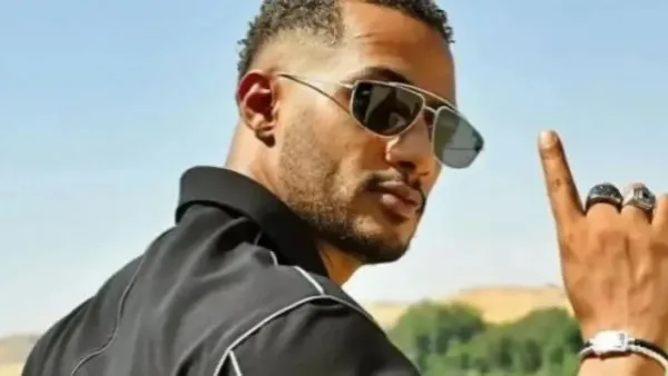 ما هي القضية؟ محمد رمضان يجيب على أحمد السقا. ما هي القضية؟ محمد رمضان يجيب على أحمد السقا.