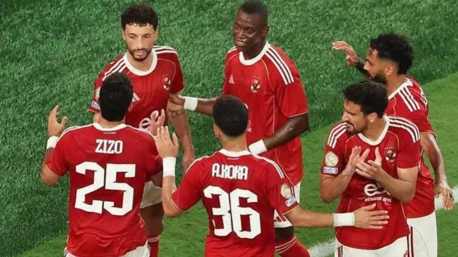 عاجل.. الأهلي يرفض صفقات بمليار في لاعبيه عاجل.. الأهلي يرفض صفقات بمليار في لاعبيه