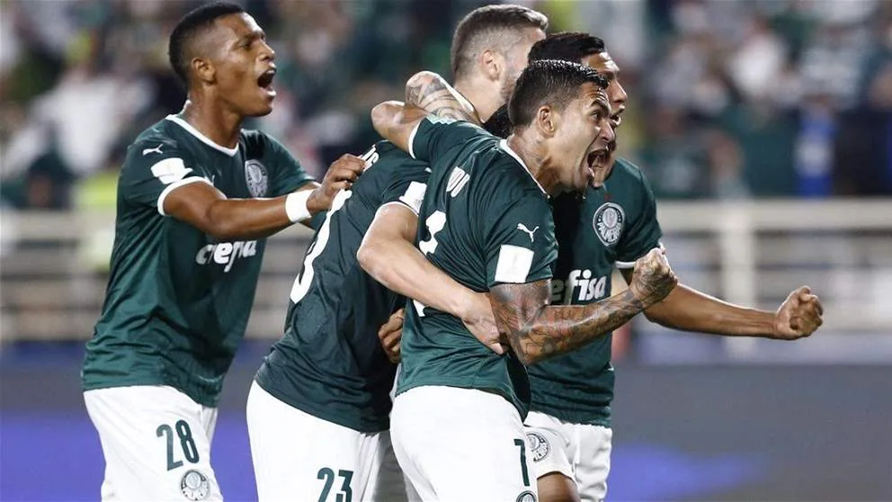 14 لاعباً قد يفوتون نصف نهائي كأس العالم للأندية 14 لاعباً قد يفوتون نصف نهائي كأس العالم للأندية