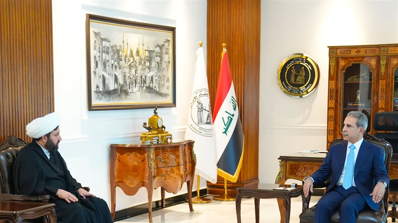 زيدان يرحب بالمسعودي ويمتدح فوز بعثة الحجة العراقية بجائزة لبيتم مرة أخرى زيدان يرحب بالمسعودي ويمتدح فوز بعثة الحجة العراقية بجائزة لبيتم مرة أخرى