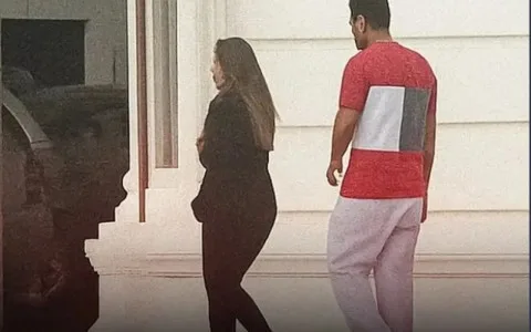 فيديو لشاب يضرب فتاة بصدمة يثير الغضب في مصر فيديو لشاب يضرب فتاة بصدمة يثير الغضب في مصر