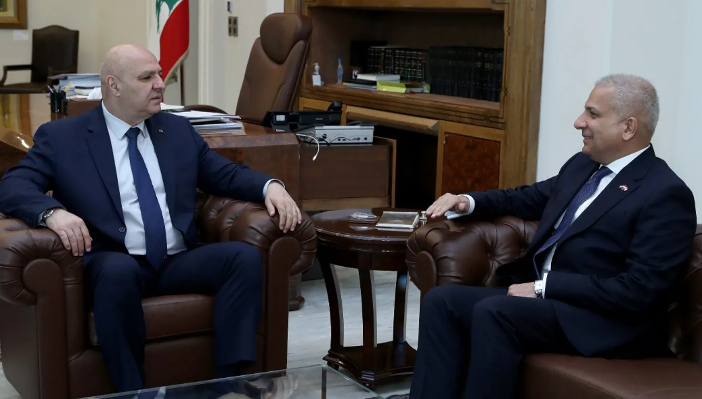 العراق يعبّر عن نيته في تعزيز العلاقات مع لبنان العراق يعبّر عن نيته في تعزيز العلاقات مع لبنان