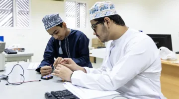 جامعة التقنية والعلوم التطبيقية في مسقط تُقيم برنامج صيفي لطلاب المدارس لعام 2025