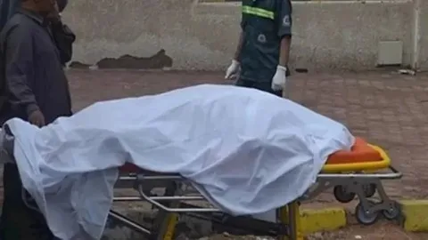 ابن يقتل ويدفن والدته ثم ينشر معلومات زائفة.. جريمة تكشفها فيسبوك. ابن يقتل ويدفن والدته ثم ينشر معلومات زائفة.. جريمة تكشفها فيسبوك.