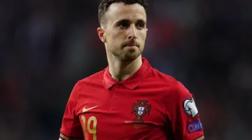 عاجل .. وفاة دييغو جوتا لاعب ليفربول في حادث سيارة مروع