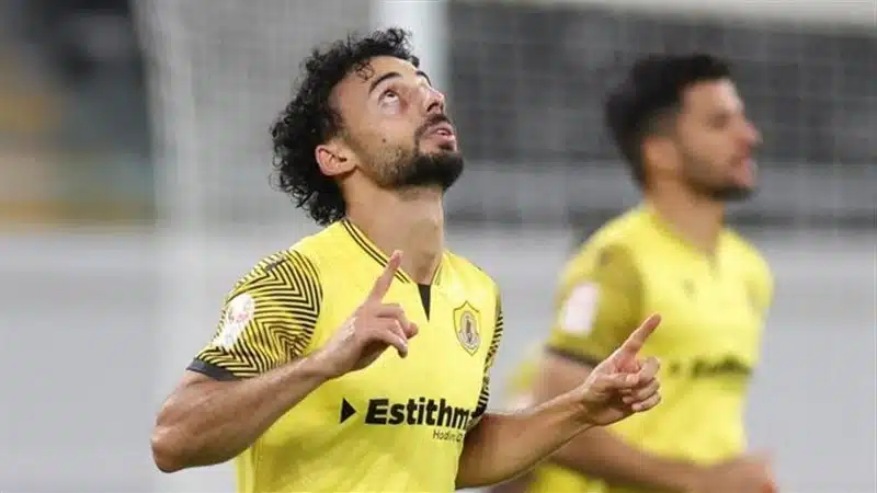 بعد عودة المخيف.. مشكلة جديدة تواجه الأهلي بسبب أحمد عبد القادر