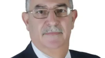الشعب الإيراني يسعى للإطاحة بالنظام الديني الاستبدادي.