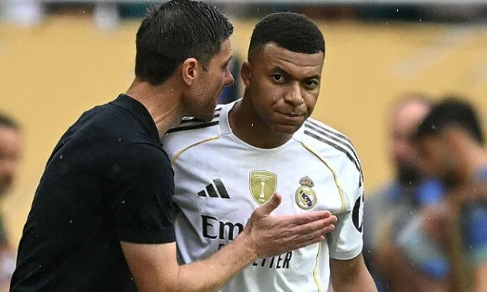 ألونسو يختار استبعاد مبابي قبل مباراة ريال مدريد ودورتموند في كأس العالم للأندية ألونسو يختار استبعاد مبابي قبل مباراة ريال مدريد ودورتموند في كأس العالم للأندية