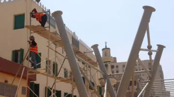 هذا المساء… تركيب الجسر الجديد للمشاة على محور العصار بشبرا الخيمة