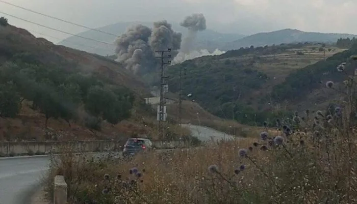 الجيش الإسرائيلي ينفذ هجمات مكثفة على المناطق الجنوبية من لبنان