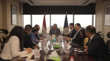 وزير السياحة يناقش مع شركة صينية رائدة في مجال الرحلات البحرية كيفية تحسين عروض السياحة النيلية في مصر