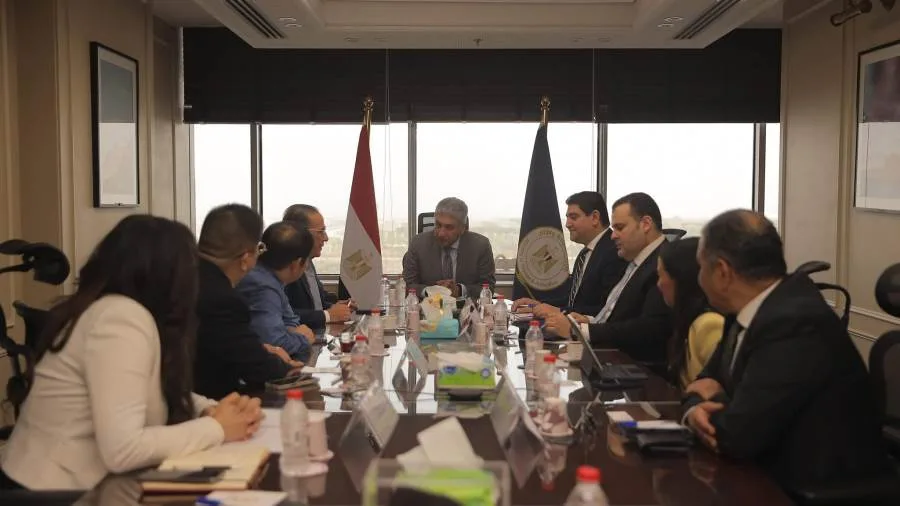 وزير السياحة يناقش مع شركة صينية رائدة في مجال الرحلات البحرية كيفية تحسين عروض السياحة النيلية في مصر