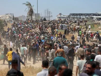 أسوشيتد برس توثق حادث إطلاق نار على مدنيين في صفوف توزيع المساعدات بغزة