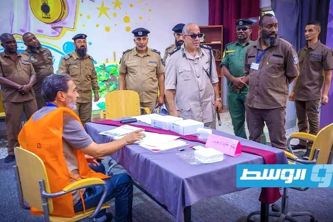 «قوات الأمن في طرابلس» تبدأ تنفيذ خطة لحماية مواقع توزيع بطاقات الاقتراع «قوات الأمن في طرابلس» تبدأ تنفيذ خطة لحماية مواقع توزيع بطاقات الاقتراع