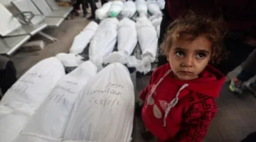 وسائل إعلام فلسطينية: 92 قتيلاً في ضربات جوية إسرائيلية على قطاع غزة، منهم 42 من المقبلين على تلقي المساعدات