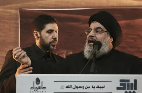 حزب الله يودع “درع الأمين” حسن نصر الله ونجله (شهادات مصورة) حزب الله يودع “درع الأمين” حسن نصر الله ونجله (شهادات مصورة)
