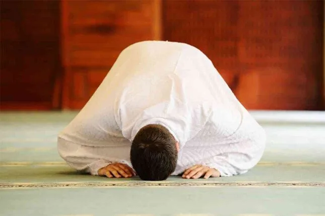 مواعيد الصلاة يوم الجمعة 4 يوليو 2025 في القاهرة والمحافظات مواعيد الصلاة يوم الجمعة 4 يوليو 2025 في القاهرة والمحافظات