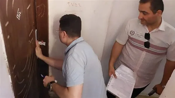 إغلاق عيادة نفسية يديرها شخص انتحل صفة طبيب وضبط أدوية مخدرة فيها في الدقهلية إغلاق عيادة نفسية يديرها شخص انتحل صفة طبيب وضبط أدوية مخدرة فيها في الدقهلية