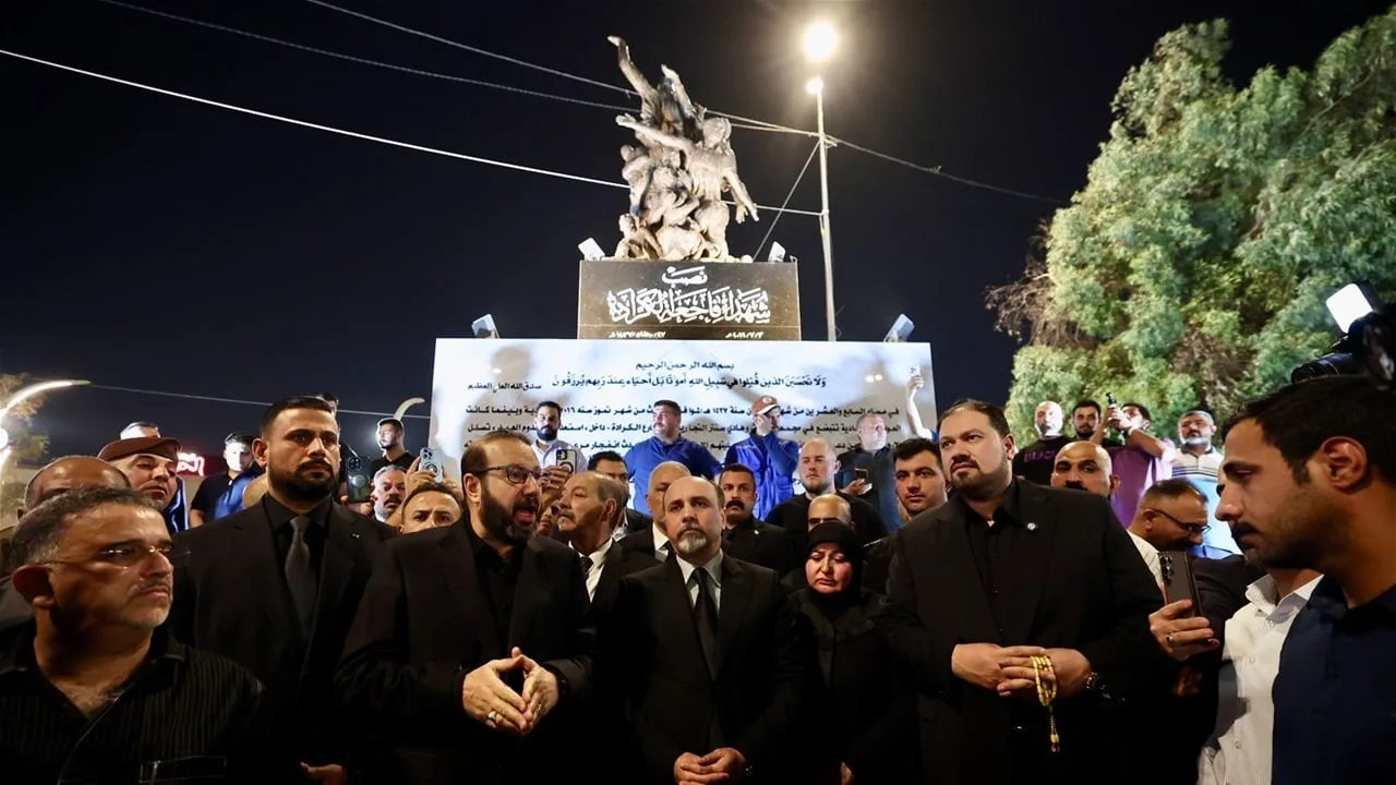 أمين بغداد يدشن نصب شهداء حادثة الكرادة