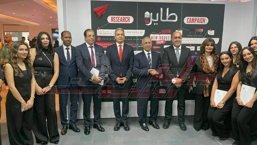 الأكاديمية البحرية تكرّم نقيب الإعلاميين تقديراً لإسهاماته العلمية والمجتمعية الأكاديمية البحرية تكرّم نقيب الإعلاميين تقديراً لإسهاماته العلمية والمجتمعية