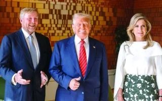 ملكة هولندا تنفي استهزاءها بترامب وتؤكد: “اللقاء كان لطيفاً” ملكة هولندا تنفي استهزاءها بترامب وتؤكد: “اللقاء كان لطيفاً”