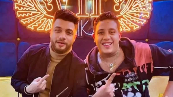 حمو بيكا يثير الجدل بعد حذف أغاني أحمد عامر: “نحن جميعاً في عالم الأموات” حمو بيكا يثير الجدل بعد حذف أغاني أحمد عامر: “نحن جميعاً في عالم الأموات”