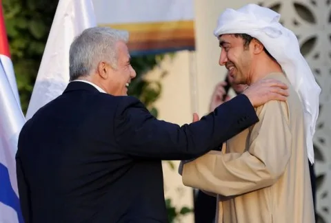 لابيد في أبوظبي: إسرائيل تعد القوة العسكرية الإقليمية القادرة على تحقيق ما يعجز عنه الآخرون، ويجب الضغط على حماس لإنجاز صفقة الأسرى. لابيد في أبوظبي: إسرائيل تعد القوة العسكرية الإقليمية القادرة على تحقيق ما يعجز عنه الآخرون، ويجب الضغط على حماس لإنجاز صفقة الأسرى.