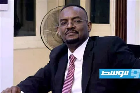 حوار مع «الوسط»: المعز عبدالمتعال يروي معاناته وآلام السودان في «ساق بلا جسد»