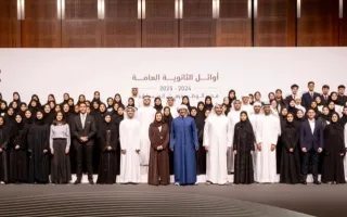 عبد الله بن زايد يحتفي بالطلاب المتفوقين في الثانوية العامة على مستوى الدولة