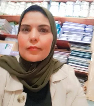 الأستاذة مينة الحدادي: الكتابة كوسيلة للشفاء – نموذج لوحة البازل للكاتبة جميلة رامزي