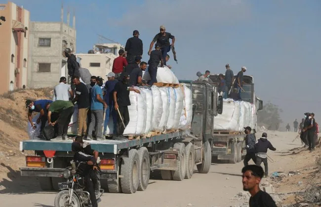 إسرائيل تزوّد فصائل فلسطينية في غزة بأسلحة لمواجهة حماس إسرائيل تزوّد فصائل فلسطينية في غزة بأسلحة لمواجهة حماس